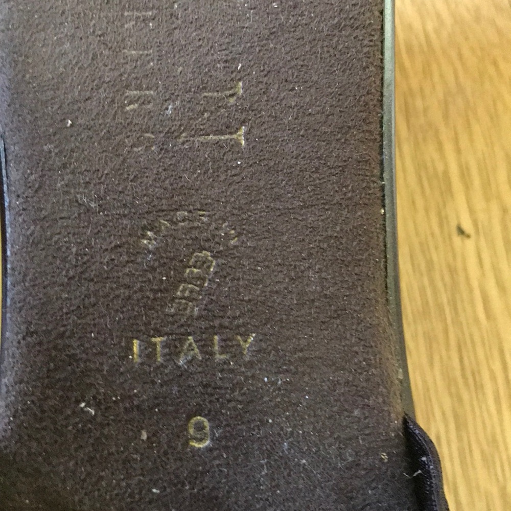 Sandals - Picture 3 of 3